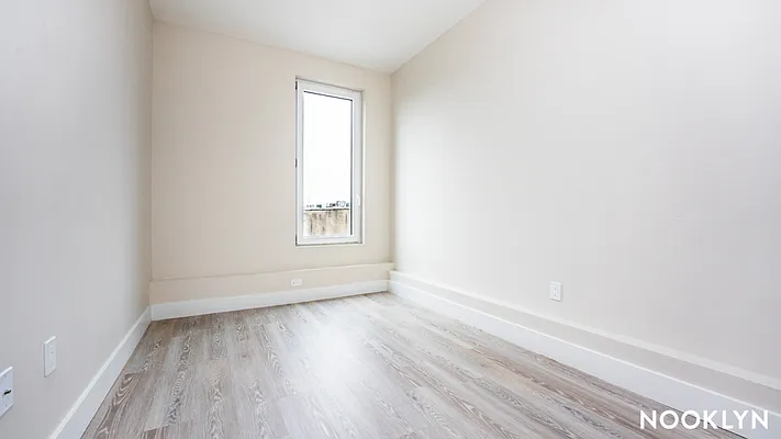 Rented by Nooklyn NYC LLC | media 22