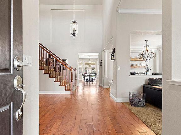 4th image of 1516 Woodhaven Cir