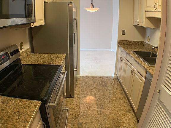 5th image of 195 N Harbor Dr APT 1709