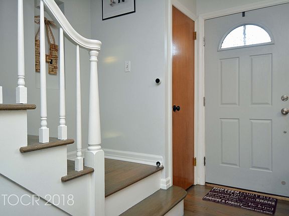 2nd image of 8-22 Chester St #1X