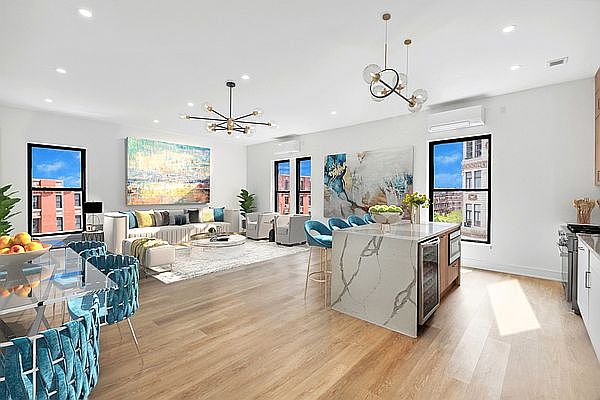 1st image of 101 W 72nd St #5A