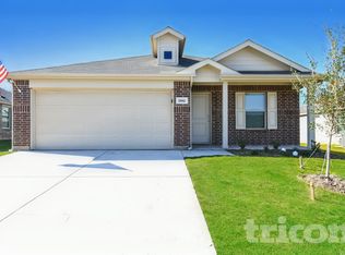 1392 Wavelet Dr, Azle, TX 76020