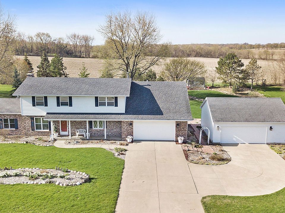 Professional, low-maintenance, beautiful landscaping