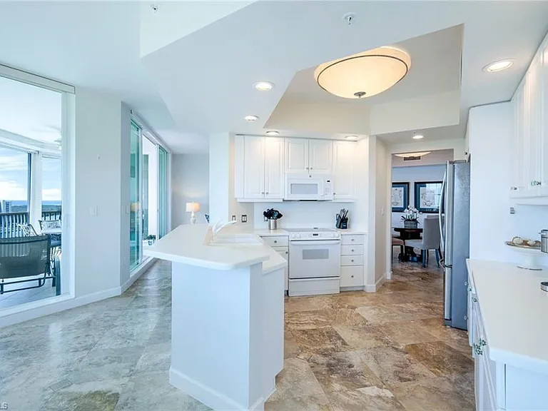 300 Dunes Blvd #5 — Photo 7
