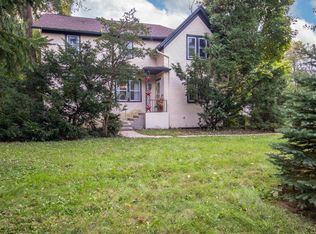 2907 Highcrest Rd, Rockford, IL 61107