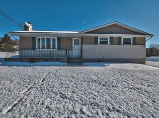 1184 Pennell Rd, Saylorsburg, PA 18353