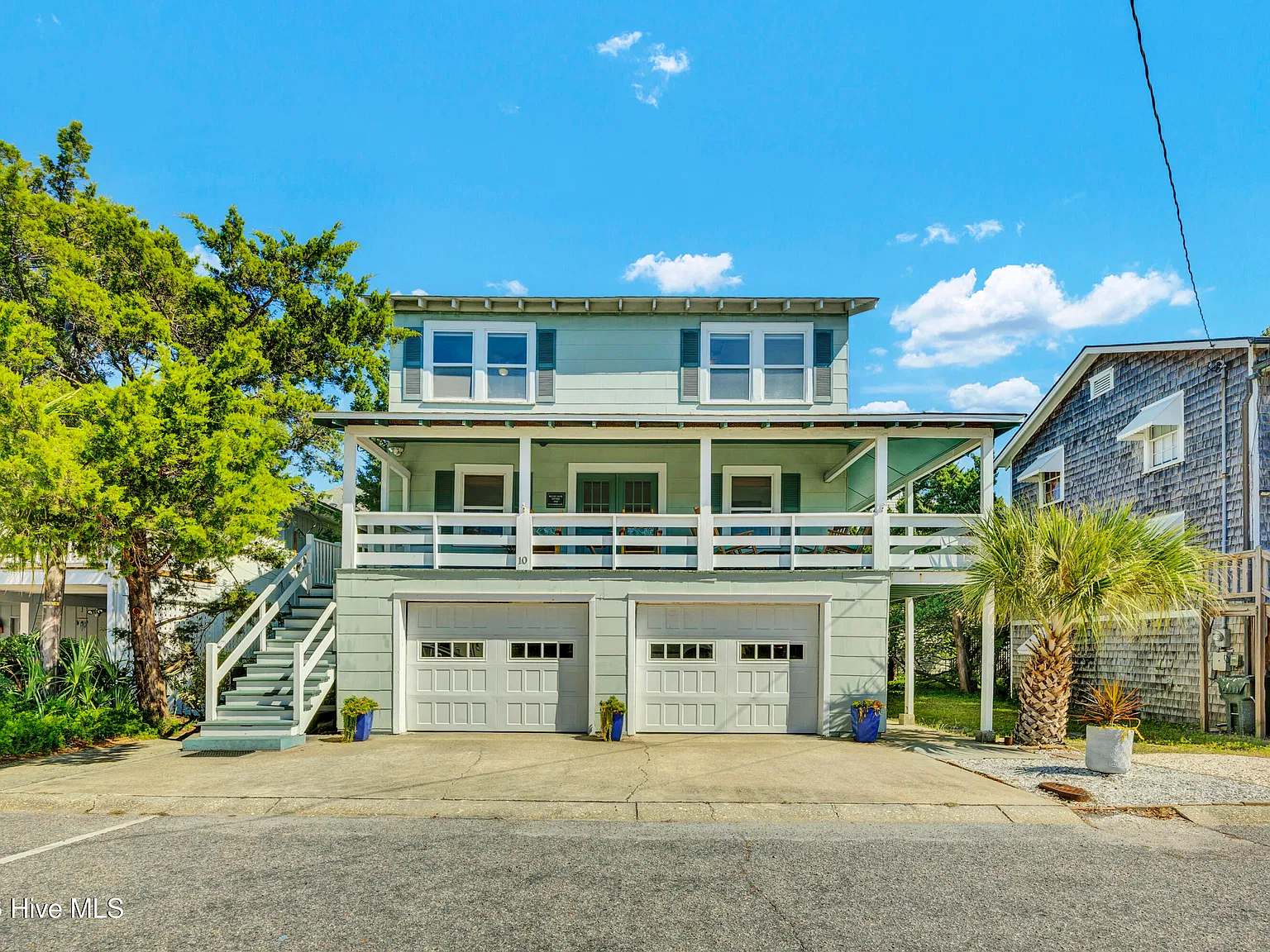 3 bed, 2.5 bath, $3,300 — Photo 2