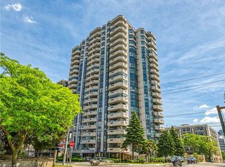 Bentley Place, Hamilton, ON L8P 3K6