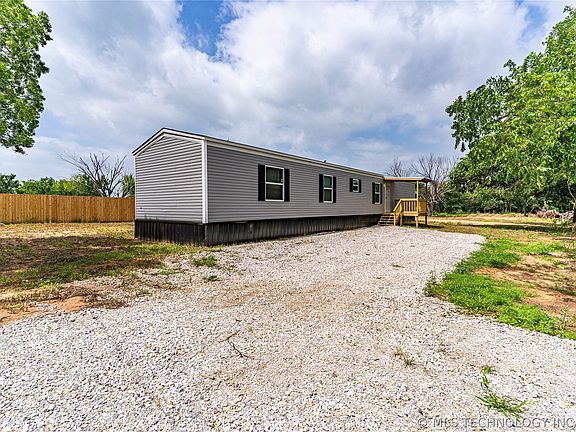 2nd image of 33072 W Highway 16