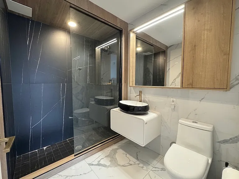 125 Borinquen Pl #401 — Photo 8