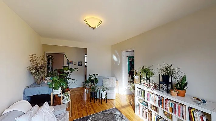 Rented by Emor Management Inc. | media 9