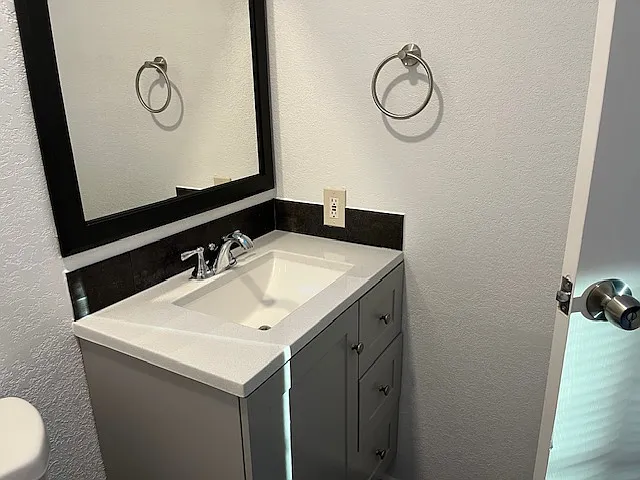 3205 S Dinky Creek Dr — Photo 18