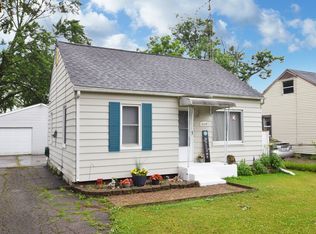 2126 Morris Ave, Burton, MI 48529