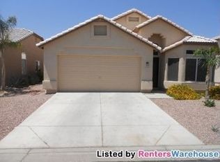 19386 N Coyote Lakes Pkwy, Surprise, AZ 85378