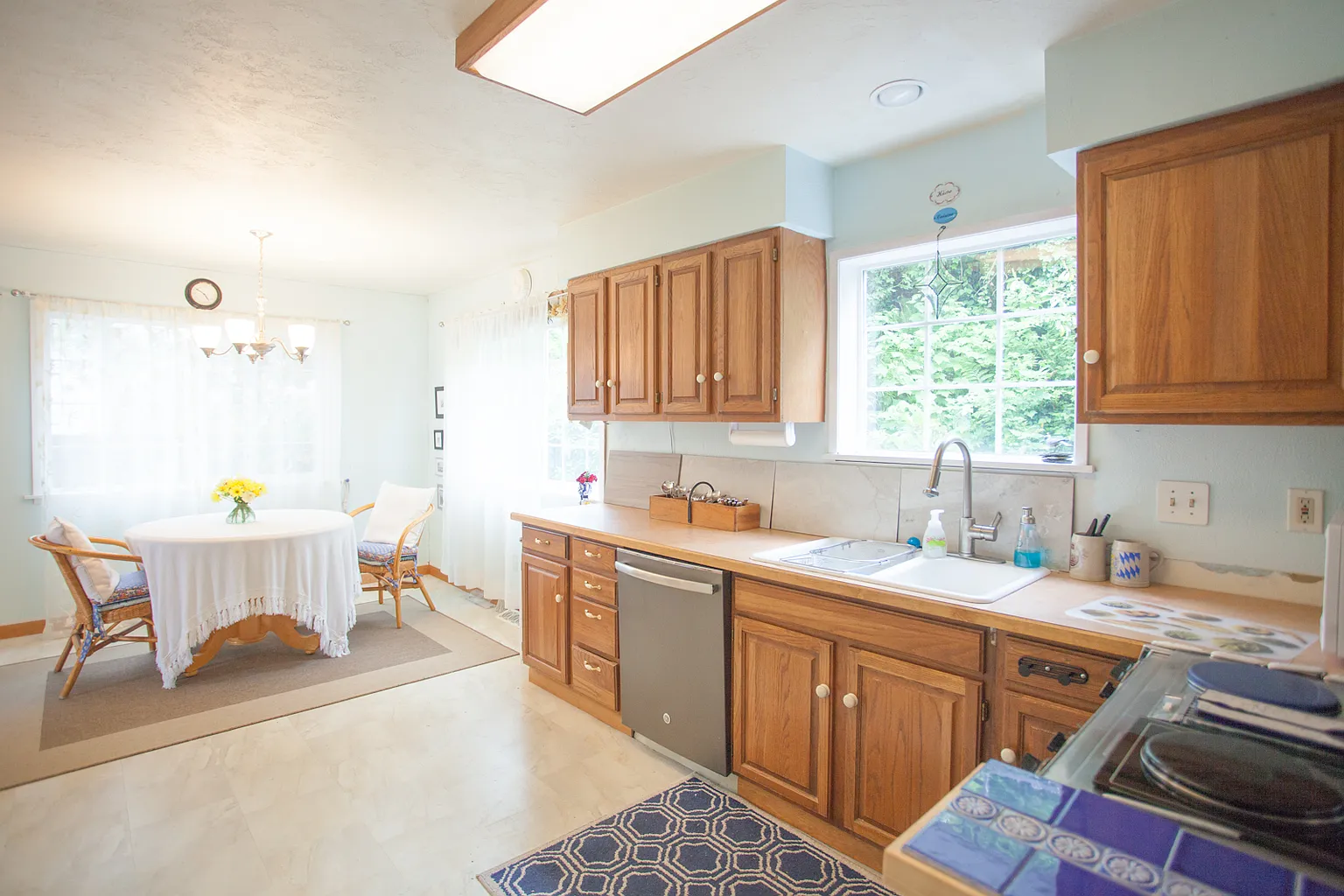 1011 Jerome Ave photo 1