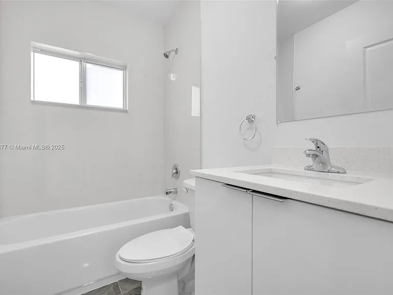 2448 NW 42nd St #A — Photo 12