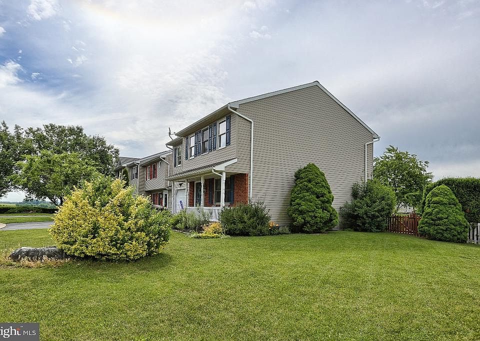 2nd image of 237 Forest Cir #L-0094