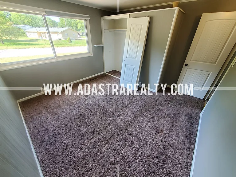 6011 N Forest Ave — Photo 13