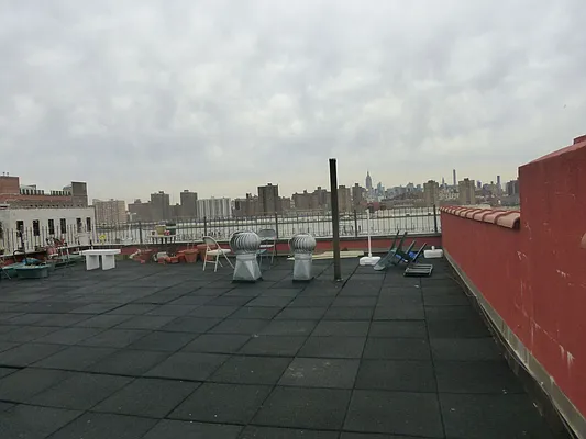 Rented by LDMI Realty Group LLC | media 30