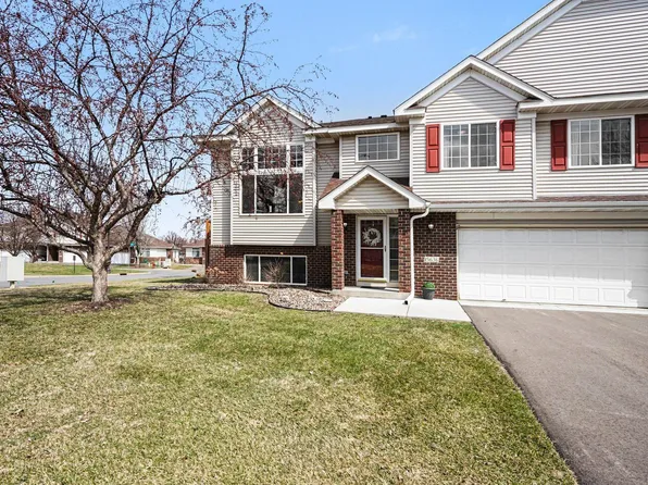 15636 Chasewood Ct, Rosemount, MN 55068