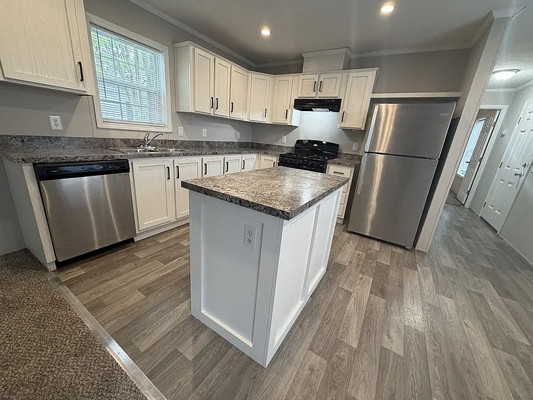 38000 Le Chateau Blvd #961 — Photo 6