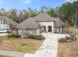 4979 Harbor Ln, Greenwell Springs, LA 70739