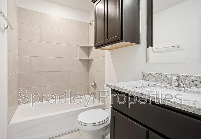 1925 Bayou Wood Ln — Photo 21