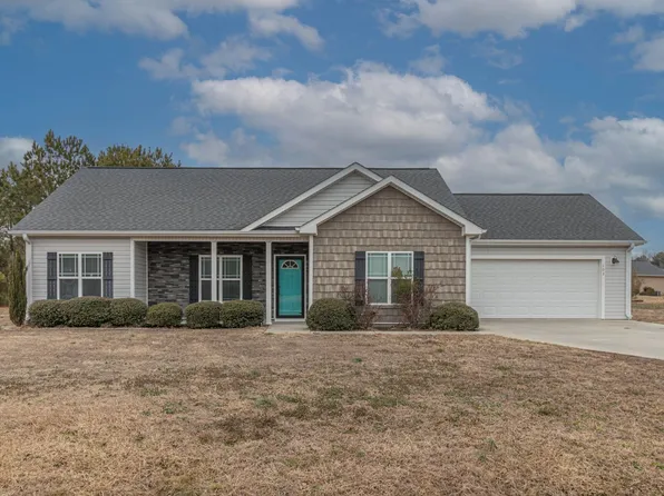 103 Calabash Ct, Pikeville, NC 27863