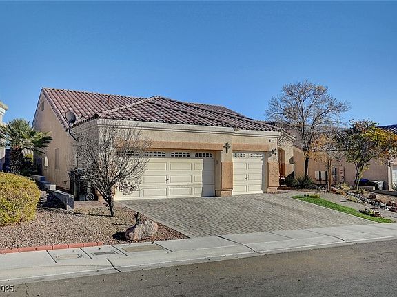 2nd image of 5908 Aqua Verde St