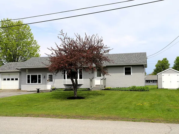 239 Blake Street, Newport City, VT 05855