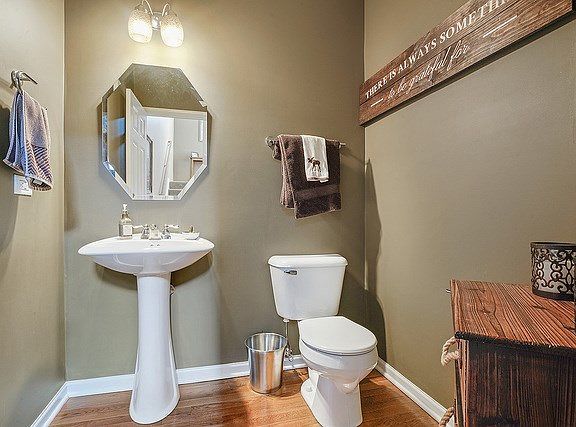 1/2 Bath