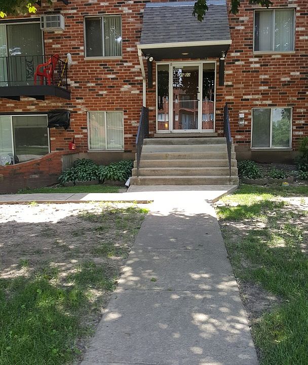 1st image of 6717 S Ashland Ave #2