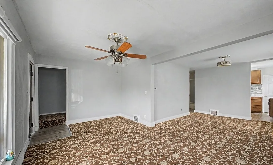 2 bed, 1000 sqft, $1,650 — Photo 2