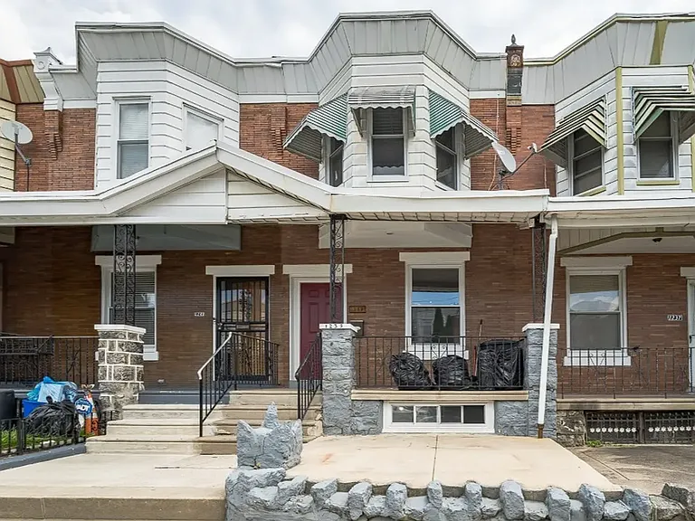 1239 N Frazier St #1 — Photo 2