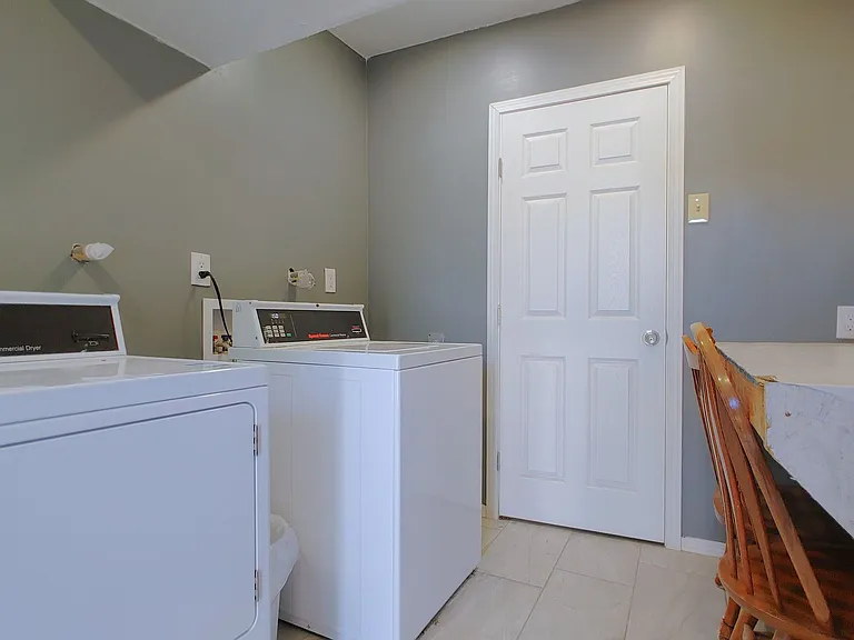 4223 Central Ave NE — Photo 9