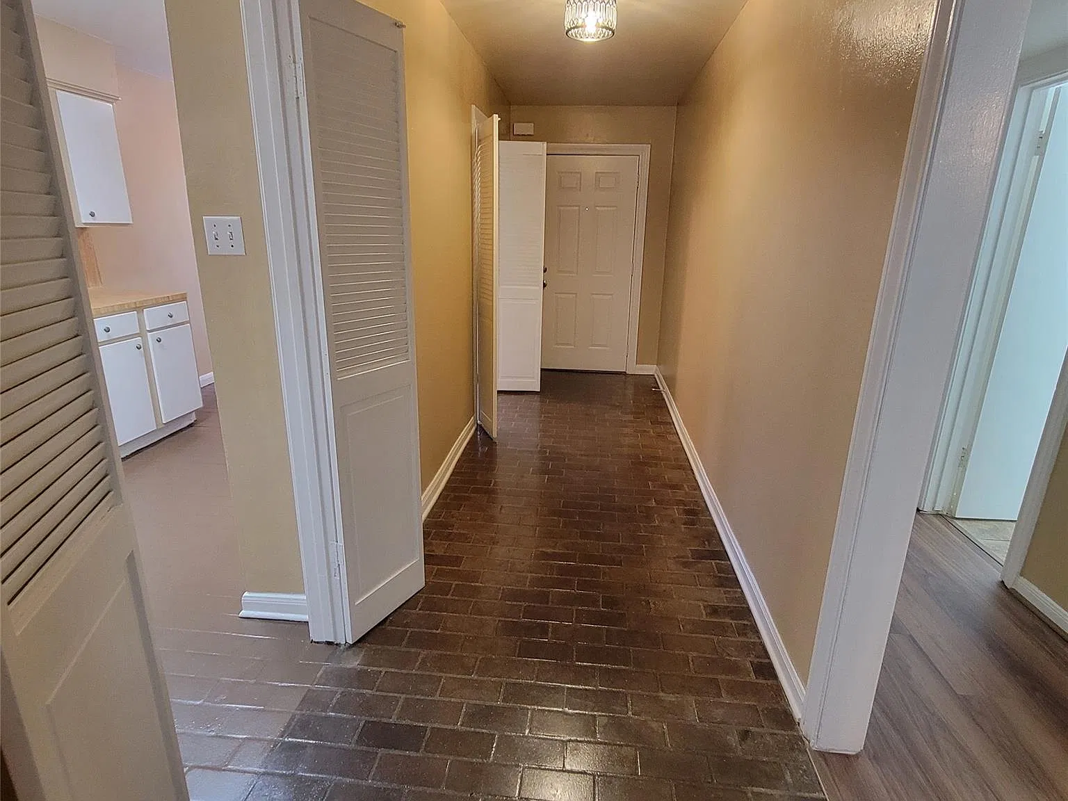 2 bed, 2.0 bath, 1036 sqft, $1,500 — Photo 4