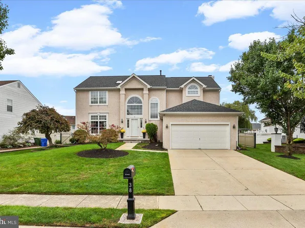 38 Lexington Cir, Marlton, NJ 08053