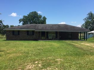 57 Troy Brent Rd, Jayess, MS 39641