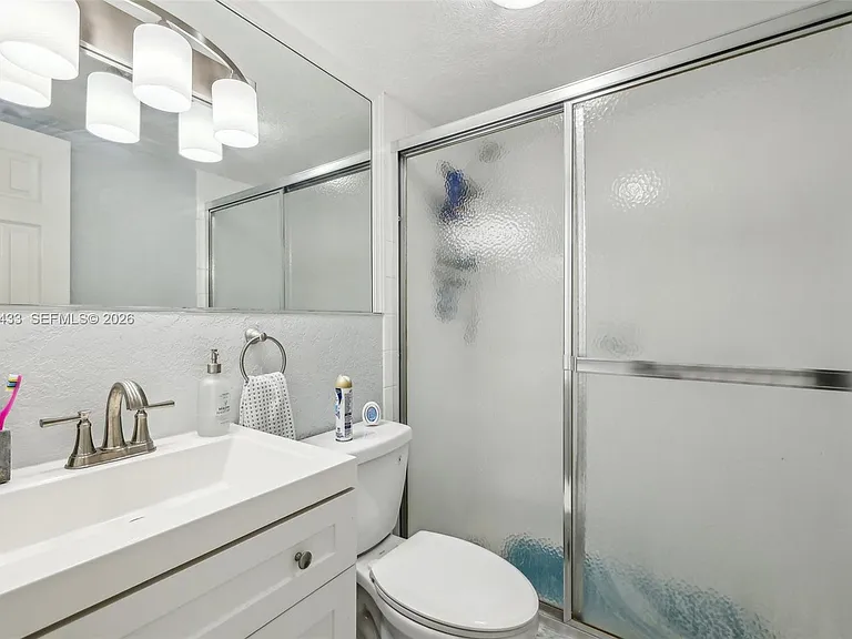 3862 NE 171st St #E — Photo 23