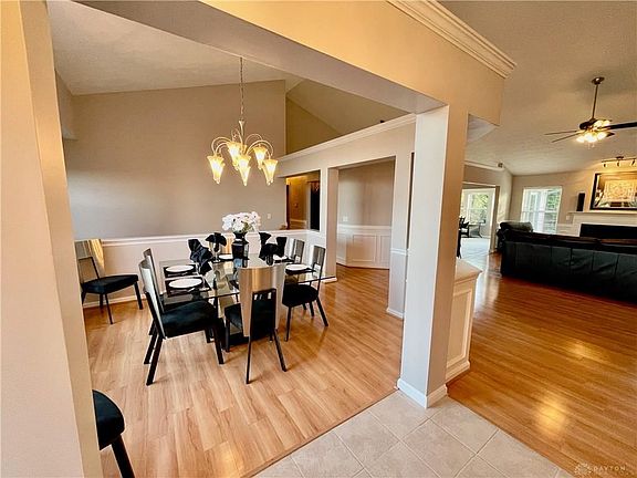 4th image of 329 Sackett Dr