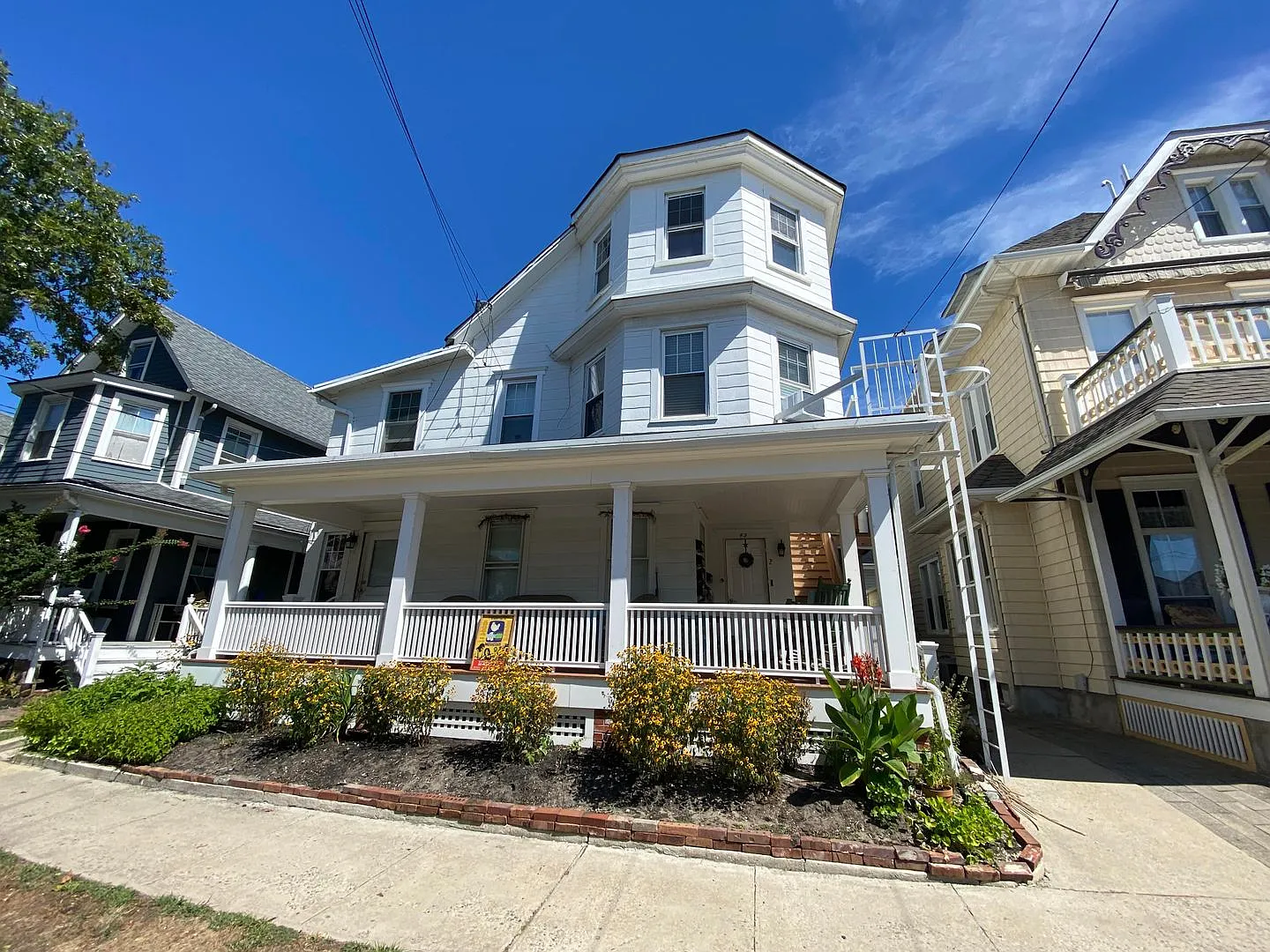 45 Embury Ave — Photo 2