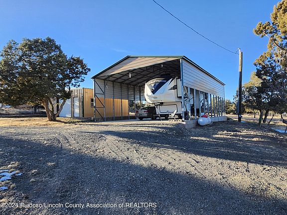 5th image of 111 Buck Dr