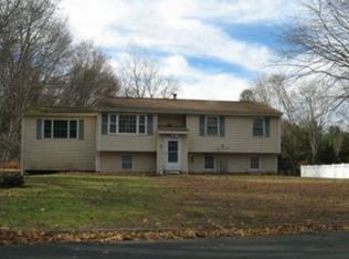 3 Alscot Dr, East Lyme, CT 06333
