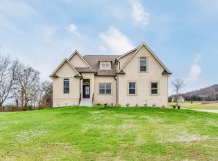 1745 Bass Rd, Bethpage, TN 37022