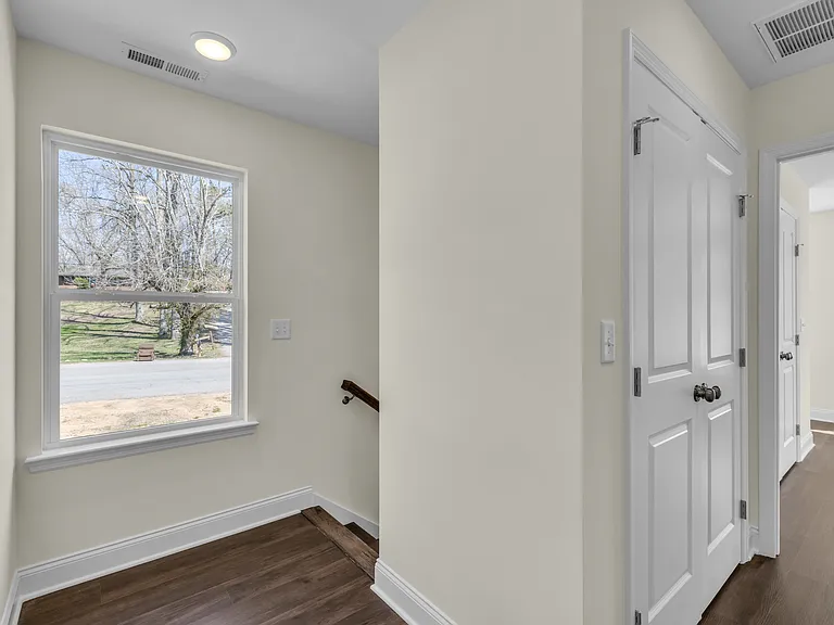 5539 Stream Ln — Photo 4