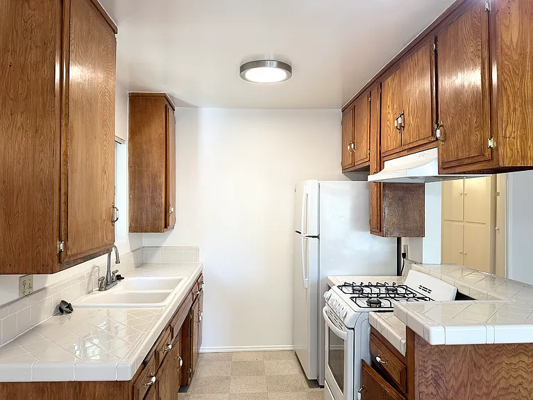 8530 Melvil St #4 — Photo 3
