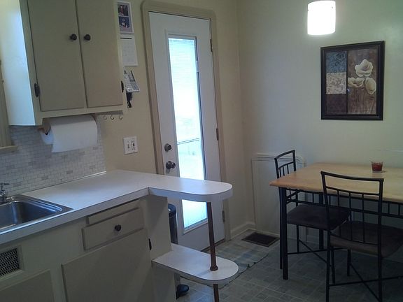 3rd image of 7610 Whittington Dr