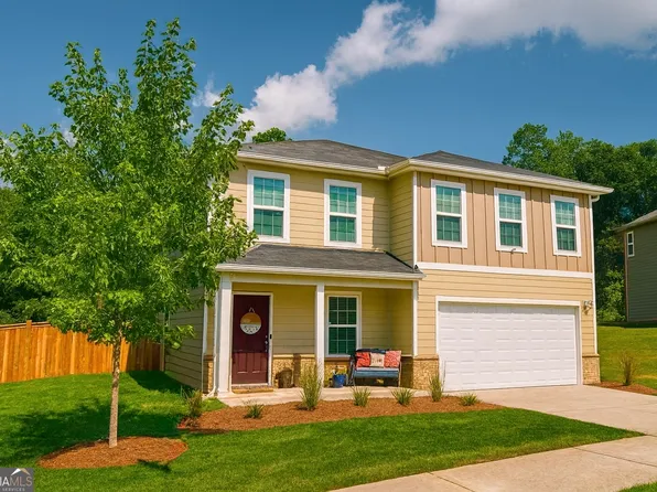 312 Indian River Dr, Jefferson, GA 30549