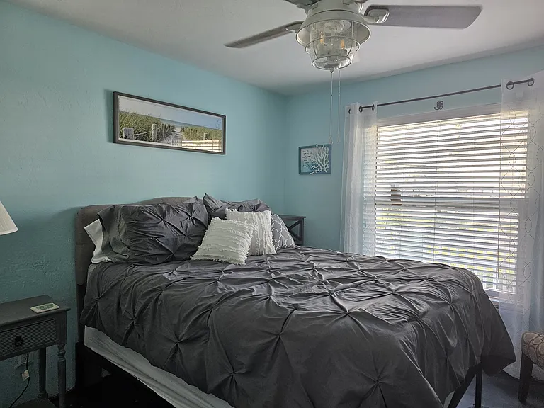 11131 Caravel Cir — Photo 25