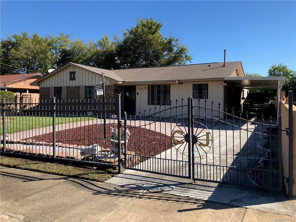1st image of 600 Green Leaf Dr
